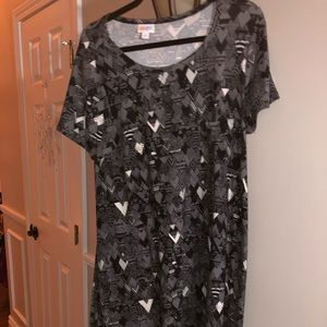 Lularoe Carly Black, grey and white hearts